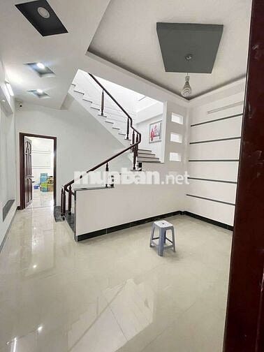 Nhà mới đẹp 4pn full nội thất KDC Hưng Phú 1