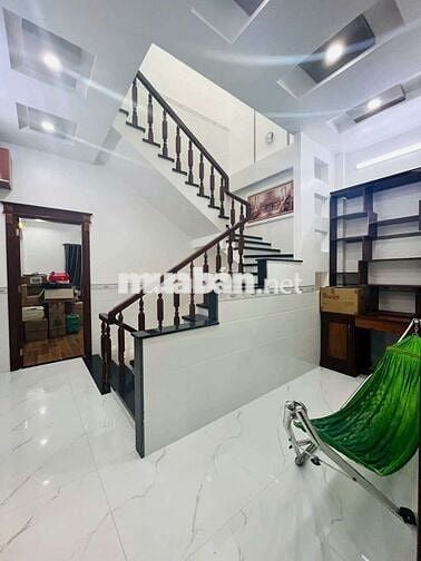 CHO THUÊ NHÀ:
TRỆT 2 LẦU MỚI ĐẸP - SẴN NỘI THẤT
, - KDC HƯNG PHÚ