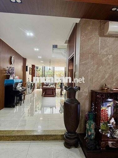 CHÍNH CHỦ BÁN GẤP MẶT TIỀN F11 TÂN BÌNH 5 TẦNG THANG MÁY SỔ ĐẸP KO QH