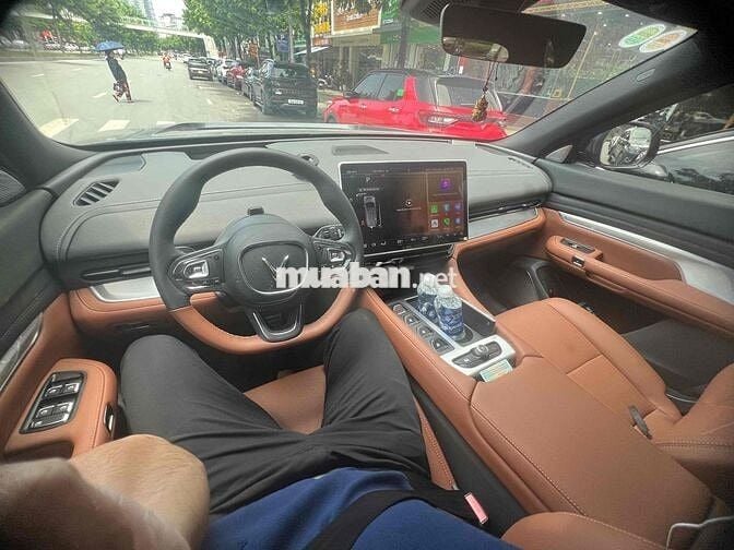 VinFast VF9 2025 Plus - siêu lướt 4700 km
