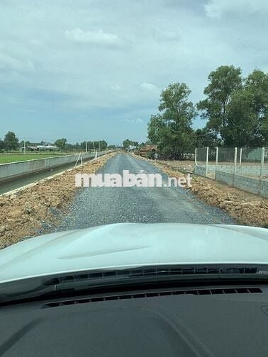 Bán đất mặt tiền Bờ Kênh Đông - Tân An Hội-Củ Chi: 15x37 - Giá 1tỷ575