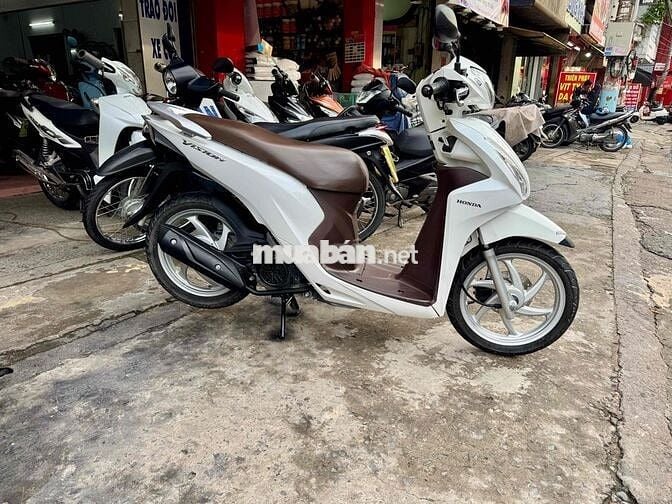 ✳️✳️ Vision trắng nâu đký cuối 2018 xe đẹp có góp