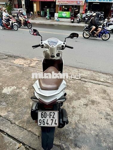 ✳️✳️ Vision trắng nâu đký cuối 2018 xe đẹp có góp