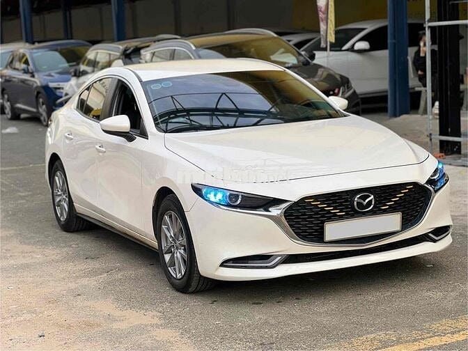 Mazda 3 2024 1.5L Luxury - 22000 km