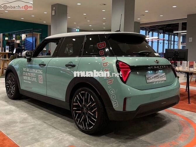 MINI Cooper S 5