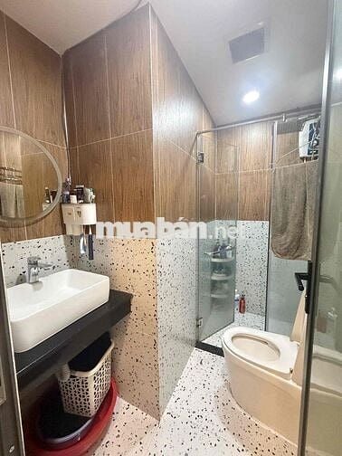 Lh *** được giảm giá 200k phòng xịn mình ở này khu lun nè m.n p