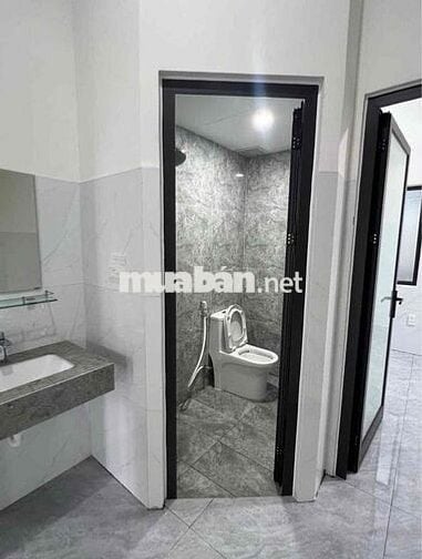 Cho thuê nhà mới xây đường Bùi Hiển, Hòa An, Cẩm Lệ