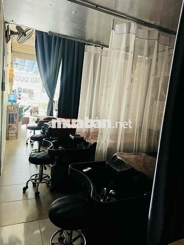 sang Tiệm spa -đã setup đầy đủ vào làm thôi! inbox trao đổi giá