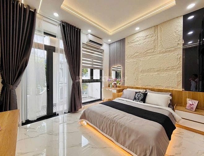 bán nhà SIÊU PHẨM DT 4M X 16M ĐƯỜNG 10M Ô TÔ THÔNG, LÊ VĂN THỌ P,9