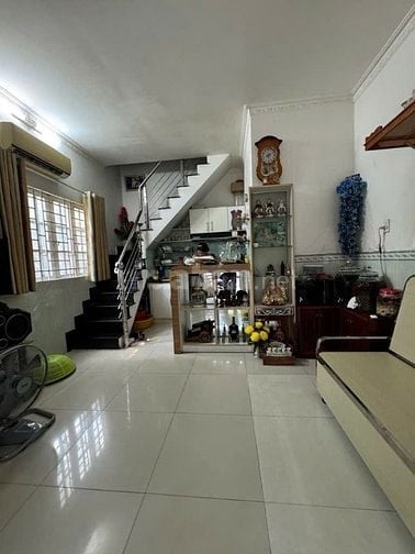 Trung Tâm Phước Kiển, 03 Tầng, DT 30m2
