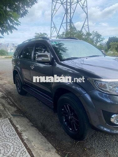 Toyota Fortuner 2015 2.7V 4x2 AT - 130000 km