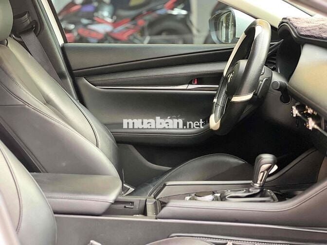 Mazda 3 2024 1.5L Luxury - 22000 km