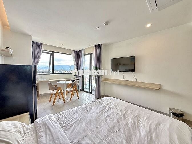 CHO THUÊ CĂN HỘ STUDIO BAN CÔNG – SIÊU ĐẸP – GẦN BIỂN – 5,3 TRIỆU