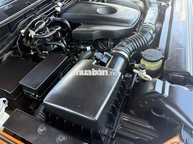 Nissan Navara 2016 NP300E 4x2MT - 100000 km