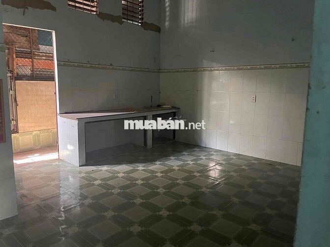 Nhà nguyên căn hẻm mặt tiền kênh tham lương  100m2 (chính chủ )
