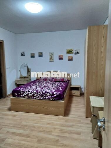 Nhà đẹp giá tốt ở Golden Palace Mễ Trì 118m2 3PN 19tr/th full nội thất