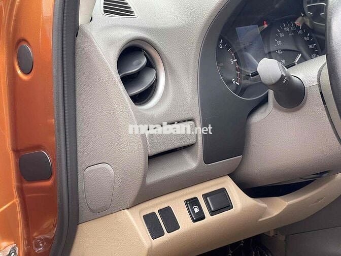 Nissan Navara 2019 EL Premium - 18300 km