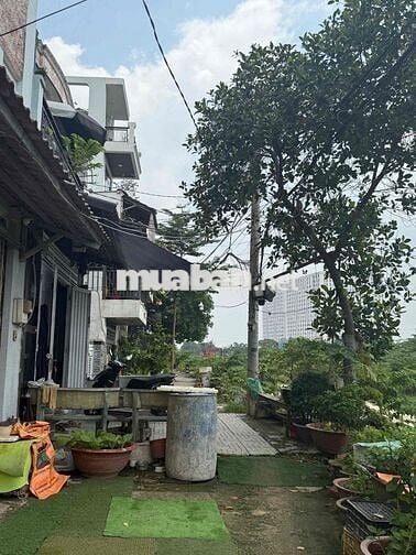 Nhà nguyên căn hẻm mặt tiền kênh tham lương  100m2 (chính chủ )