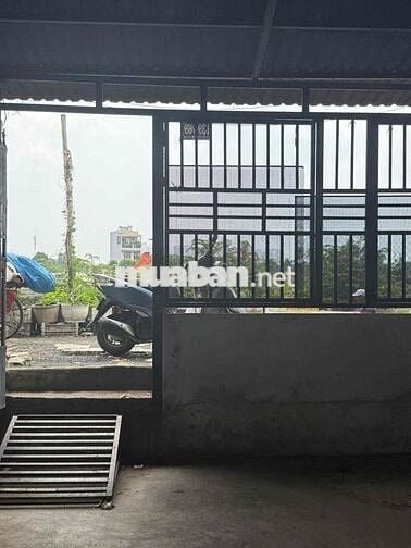 Nhà nguyên căn hẻm mặt tiền kênh tham lương  100m2 (chính chủ )