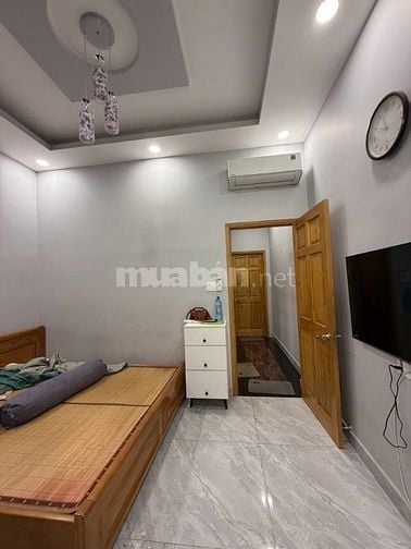 NHÀ ĐƯỜNG HUỲNH TẤN PHÁT, PHƯỜNG PHÚ THUẬN HẺM ÔTÔ 