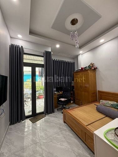 NHÀ ĐƯỜNG HUỲNH TẤN PHÁT, PHƯỜNG PHÚ THUẬN HẺM ÔTÔ 