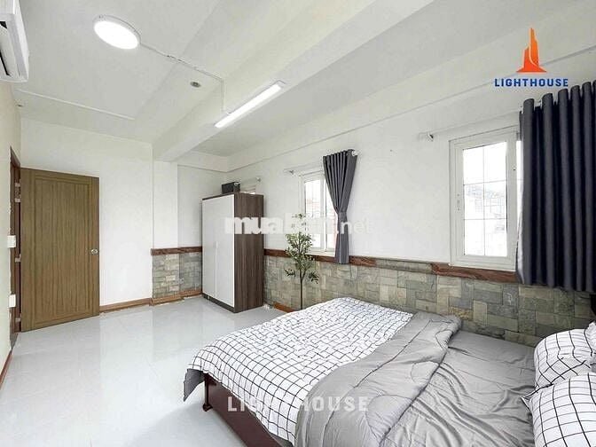PENTHOUSE 2PN - 1 PK- 1 PHÒNG BẾP TÁCH BIỆT THANG MÁY NGAY GẦN CẦU 3/2
