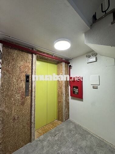 🏢 Cho thuê văn phòng Lạc Long Quân | 142m² sử dụng – 32tr