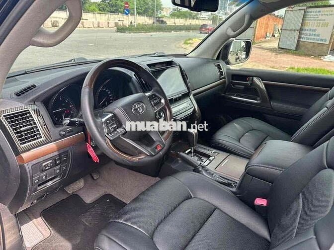 Toyota Land Cruiser 2014 VX 4.6 V8 - 87000 km