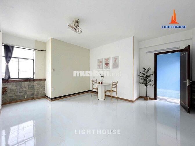 PENTHOUSE 2PN - 1 PK- 1 PHÒNG BẾP TÁCH BIỆT THANG MÁY NGAY GẦN CẦU 3/2