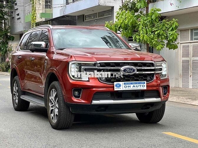 Ford Everest 2023 Titanium 2.0L 4x2 AT - 32000 km