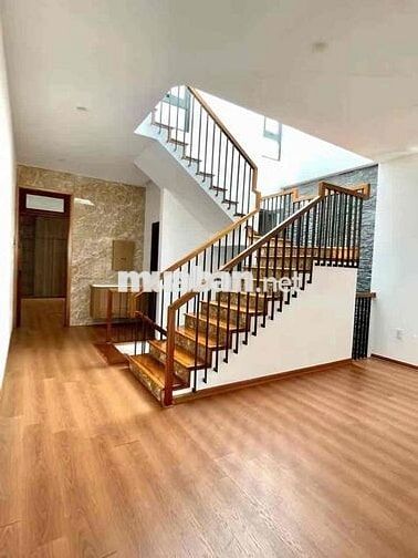 BÁN NHÀ ĐẸP 4 TẦNG – MT PHAN VĂN TRỊ, KHUÊ TRUNG - DT 99M2 - NGANG 5.5