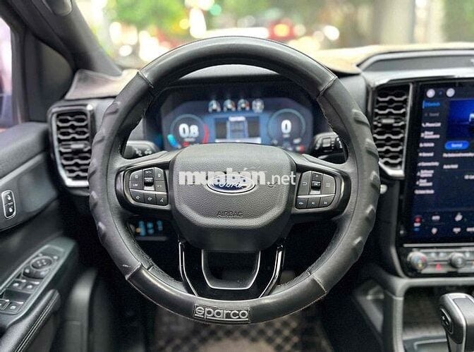 Ford Everest 2023 Titanium 2.0L 4x2 AT - 32000 km