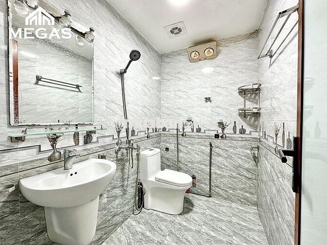 CHO THUÊ CĂN HỘ 1N1K TÁCH BẾP SIÊU RỘNG THOÁNG NGAY LOTTE MAL TÂY HỒ
