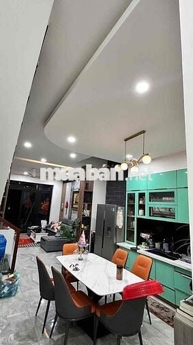 bán nhà 1tret 2 lâu mặt tiền dx 002 , phú mỹ . TDM , Bình Dương