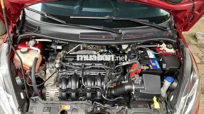 Ford Fiesta 2015 1.5 AT ( sedan )