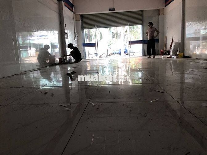 CHo thuê nhà 2 mặt tiền đường mặt tiền đường Tân quý 6x12m thông suốt