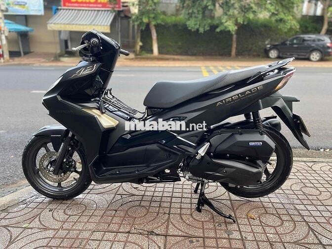 🌟Bán AirBlade.125.4VAL.DK.2025.đen nhám chính chủ🌟