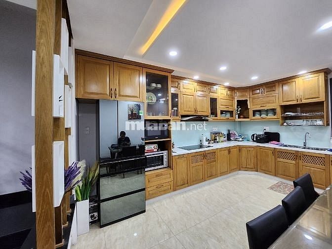Cho Thuê Nhà Riêng Đẹp Khu Kinh Doanh Lê Văn Sỹ – Hẻm 8m, 4PN, Full NT