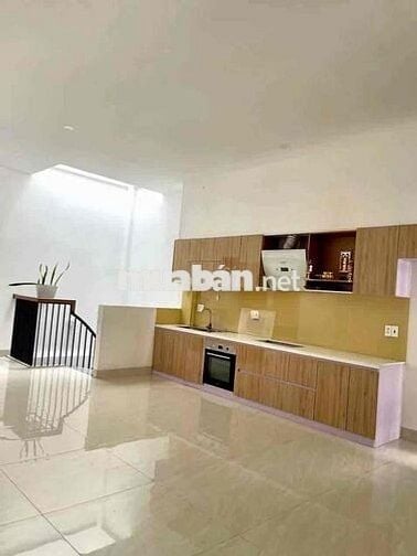 BÁN NHÀ ĐẸP 4 TẦNG – MT PHAN VĂN TRỊ, KHUÊ TRUNG - DT 99M2 - NGANG 5.5