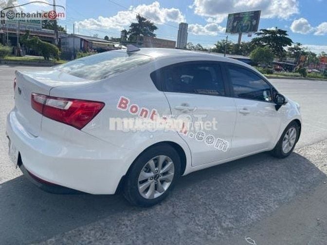 Kia Rio 1.4 AT 2016