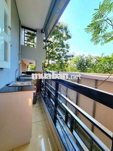 Cho thuê phòng Quận 1 full nội thất view sông cực chill gần trung tâm