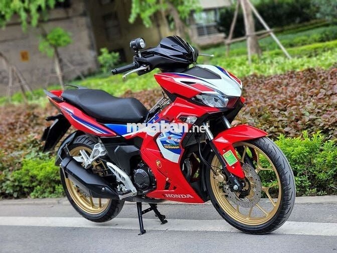 Do nhu cầu cần đổi xe nên cần bán