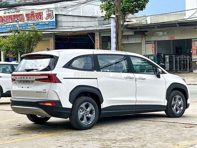 Xả kho Custin 2025