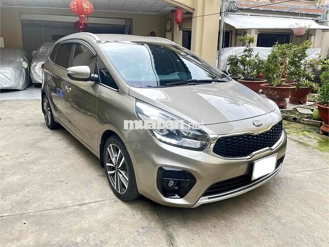 Kia Rondo 2.0 GAT 2019. Xe gia đình rất đẹp