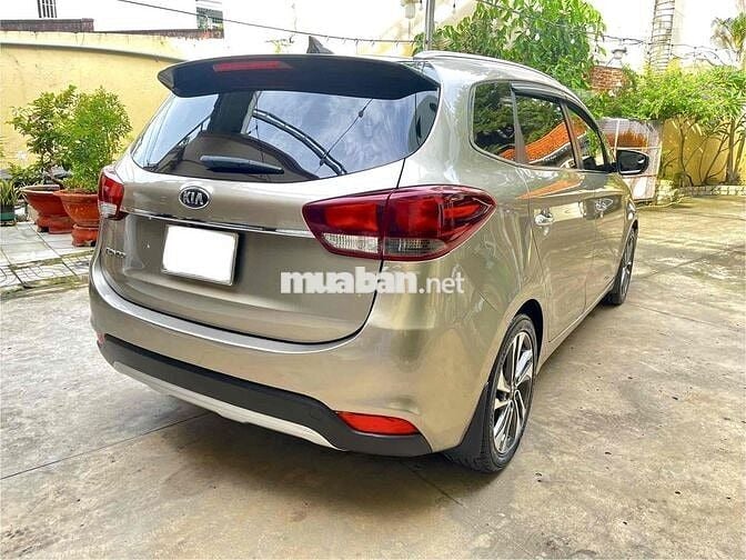 Kia Rondo 2.0 GAT 2019. Xe gia đình rất đẹp