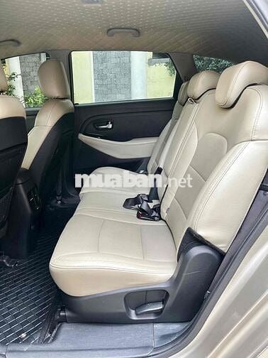 Kia Rondo 2.0 GAT 2019. Xe gia đình rất đẹp