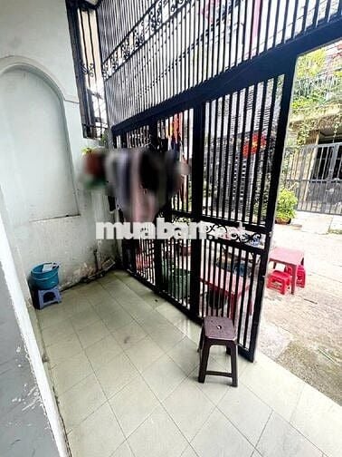 BÁN NHÁ MẶT TIỀN ĐƯỜNG SỐ 4 P1 Q8 - 3 TẦNG 4PN 3WC - NHỈNH 6 TỶ.