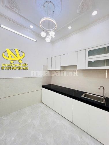 BÁN NHÀ KHU VIP - XE HƠI TỚI GẦN NHÀ