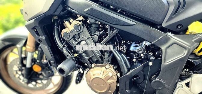 Cần bán honda cb650r 2022 dk 2023