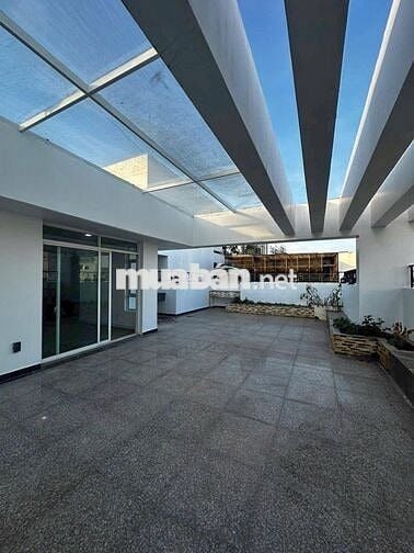Bán căn hộ Penhouse Giai Việt   ,Tạ Quang Bửu  P5, Q8. 227m2